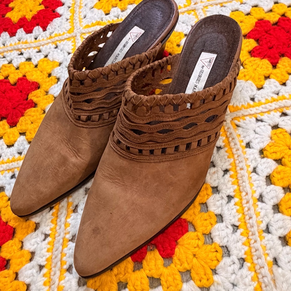 VTG 90’s GUESS BY GEORGES MARCIANO Pointed Toe Leather Brown Mules Women’s 9.5